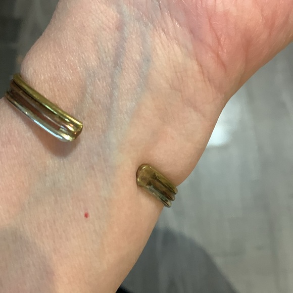 Unique bracelet - Picture 3 of 6